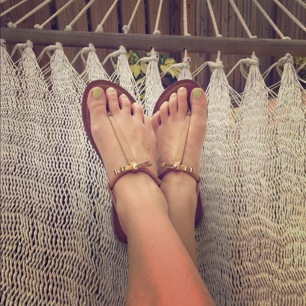 Merona Light Tan Gold Bow sandals